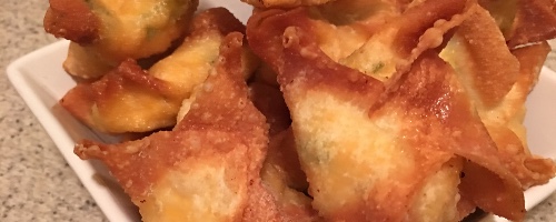 Chicken Sriracha Wontons