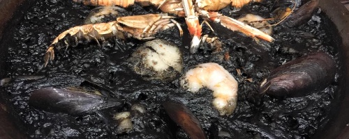 squid ink paella