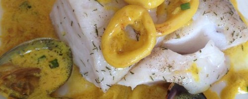 Dos de cabillaud et calamars sauce curry