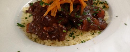 Boeuf  confit et sa sauce bordelaise