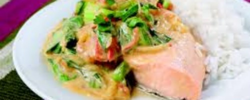5g- Saumon poché avec fondue de poivrons rouges