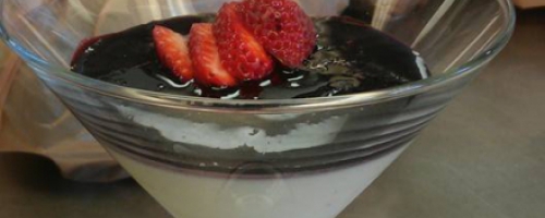Vanilla Panna Cotta with Berry Sauce