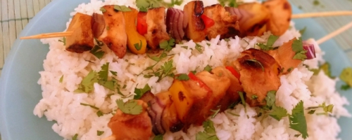 Brochettes de poulet au riz pilaf