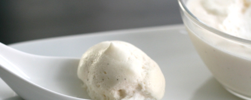 Vanilla Mousse w/ Chocolate Dipped Cookie