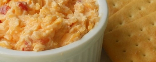 HOUSEMADE PIMIENTO CHEESE