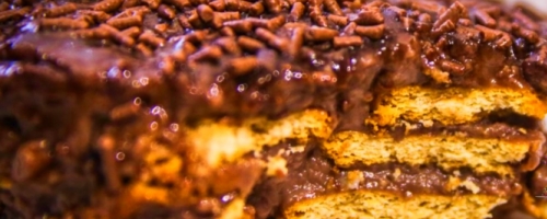Pavê (Chocolate with cream biscuits - Brazilian Gastronomy)