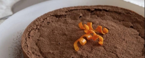 CHOCOLATE AMARETTI CAKE