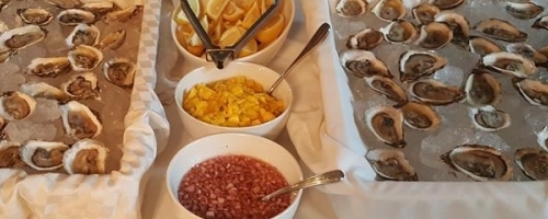 Raw Bar Huitres
