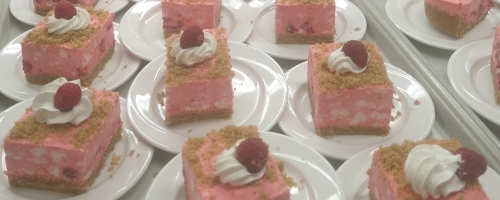 White chocolate raspberry cheesecake