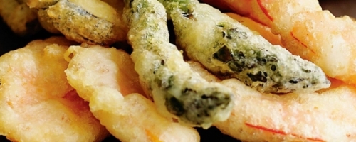 tempura de camarones y zucchini