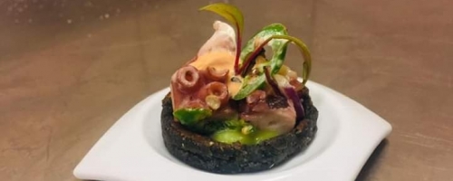 Sope de pulpo mexicana