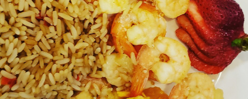 Shrimp skewer with mixed vegetables and brown rice