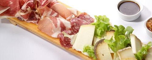 Taglieri di Salumi e Formaggi del territorio