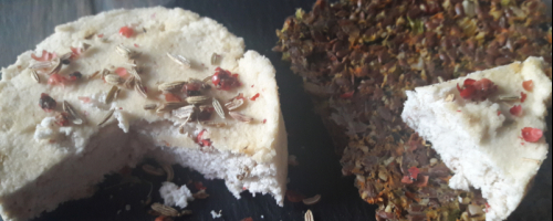 Raw almonds cheese