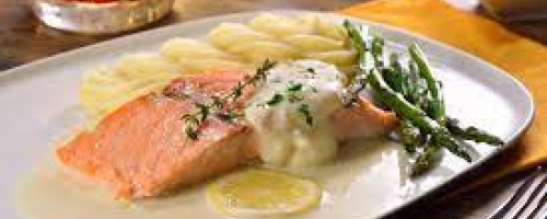 salmon grille con su salsa
