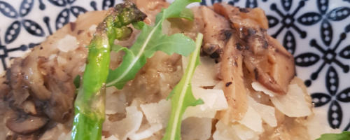 Mushroom risotto with asparagus and parmesan