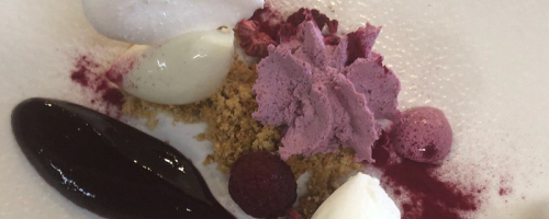 chocolate blanco y frutos rojos