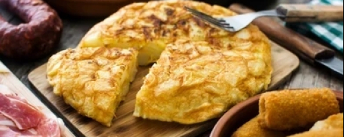 Tortilla española/ spanish omelette