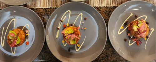 Ahi won ton Tostadas