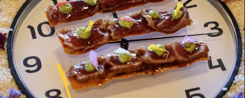 Tataki de Atún con falso wasabi.