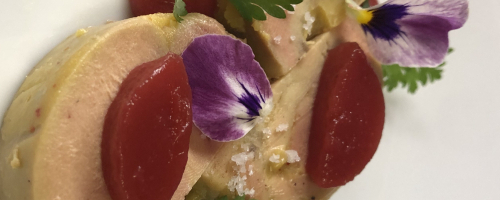 Foie gras mi cuit de la ferme familiale autour de la fraise