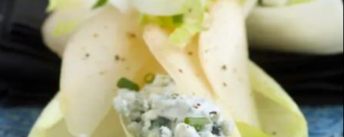 Salade d'endives aux poires et au fromage bleu